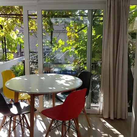 Sunny, Modern And Comfy Flat In The Center Of *